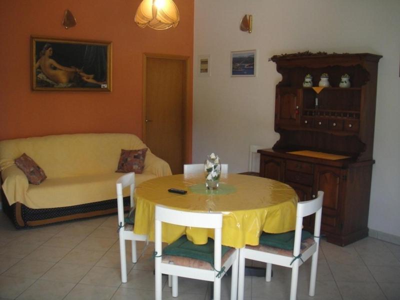 Apartments Ivan Orlic Vinisce Bilik gambar