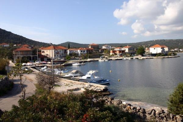 Apartments Ivan Orlic Vinisce Luaran gambar