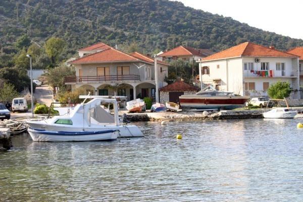 Apartments Ivan Orlic Vinisce Luaran gambar