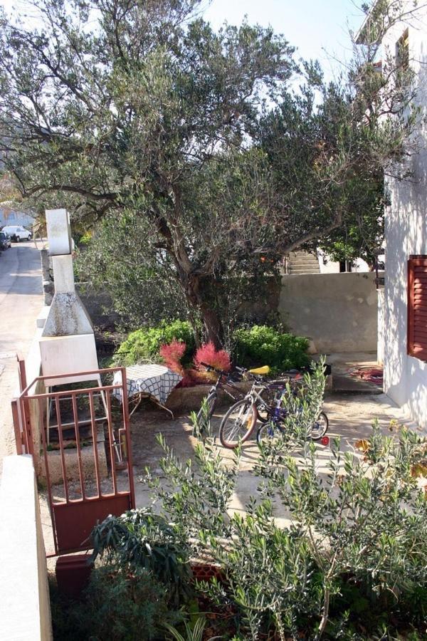 Apartments Ivan Orlic Vinisce Luaran gambar